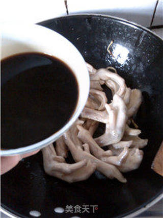 陈皮焖鸭掌的做法步骤:13
