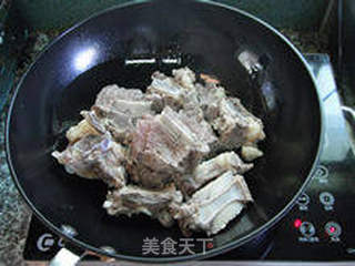 红酒焖牛排的做法步骤:4