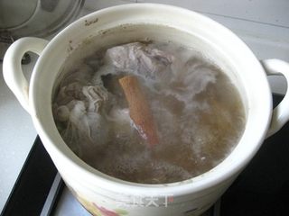 冬天不能缺的美味-----大骨炖冬瓜的做法步骤:5