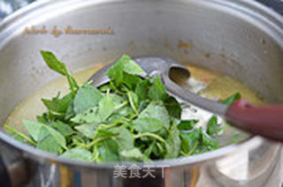 鱼骨蔬菜汤的做法步骤:8