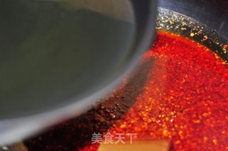 川菜必不可少----自制红油的做法步骤:4