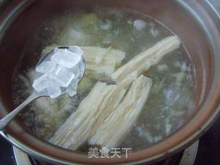 润肺降火---白果腐竹甜汤的做法步骤:4