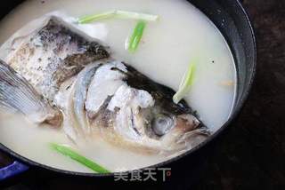 健脾补气---白汤鱼头的做法步骤:6