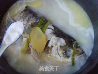 健脾补气---白汤鱼头的做法步骤:5