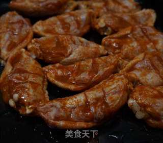 新奥尔良烤鸡翅的做法步骤:2