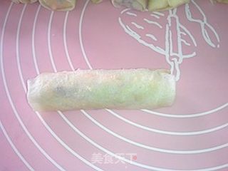 蔬菜沙拉春卷的做法步骤:12