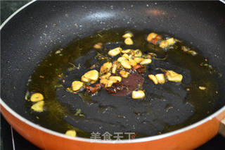 适合一个人的周末惬意午餐【番茄鲜虾意大利面】的做法步骤:6