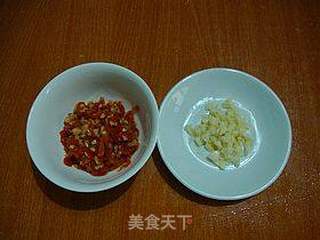 蒸菜更美味----------【肉末腐竹蒸粉丝】的做法步骤:2
