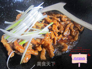 新手也可以搞定的--京酱肉丝的做法步骤:7