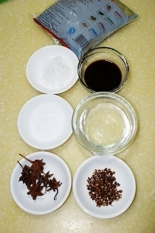 【腌鬼子姜】---一道清脆爽口腌制小菜的做法步骤:2