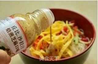 芝香沙拉凉面的做法步骤:7
