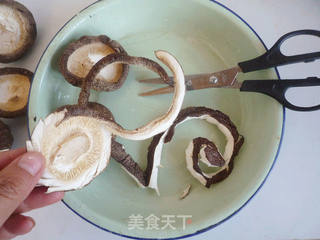 糖醋素鳝的做法步骤:4