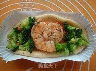 鲜虾蔬菜沙拉面包的做法步骤:18