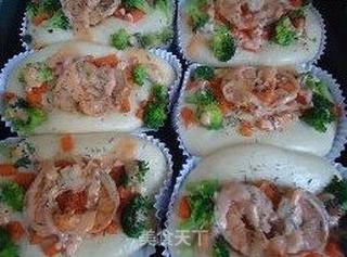 鲜虾蔬菜沙拉面包的做法步骤:21