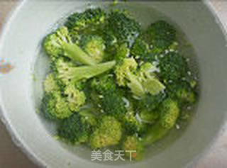 火腿炒饭的做法步骤:2