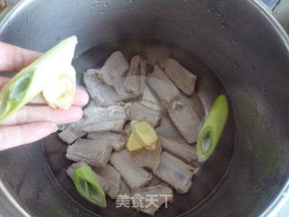 清炖排骨的做法步骤:4