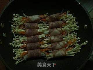 菌蔬培根卷的做法步骤:6