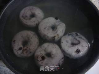 护眼明目的蓝莓果酱贝果的做法步骤:9