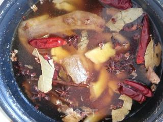 五香鸭爪鸭掌的做法步骤:2