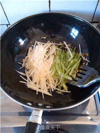 酸菜双豆丝的做法步骤:6