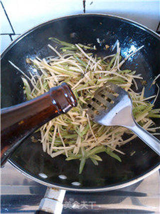 酸菜双豆丝的做法步骤:7