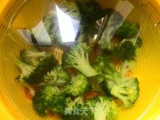 圣诞树沙拉的做法步骤:5