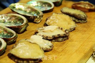 蒜蓉粉丝蒸小鲍鱼的做法步骤:3