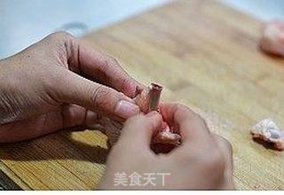沙拉咖喱鸡翅配土豆泥的做法步骤:2
