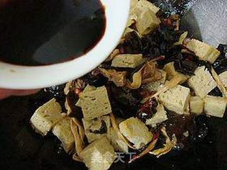 经典上海菜----【四喜烤麸】的做法步骤:7