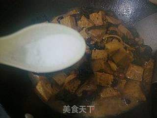 经典上海菜----【四喜烤麸】的做法步骤:9