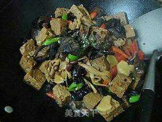 经典上海菜----【四喜烤麸】的做法步骤:11