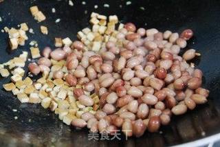 豆腐干炒花生的做法步骤:6