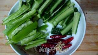 黄瓜咸菜的做法步骤:2