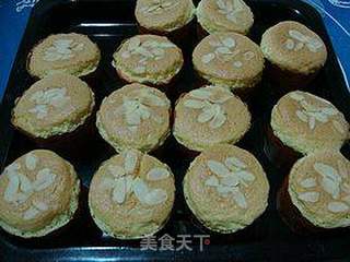 变个花样,讨人喜欢的--【杏仁小蛋糕】的做法步骤:11