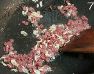 火腿沙拉蛋炒饭的做法步骤:7