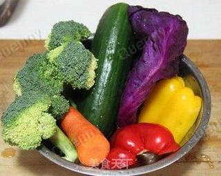 鲜蔬沙拉的做法步骤：1