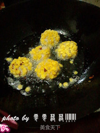 乡村风味煎肉饼——玉米片肉饼的做法步骤:9
