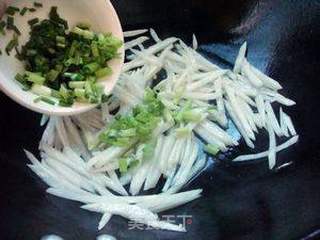 蛋香萝卜丝的做法步骤:5