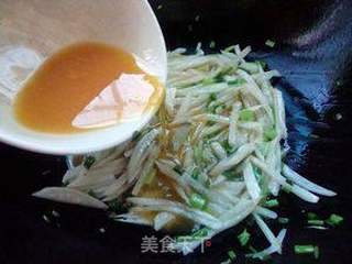 蛋香萝卜丝的做法步骤:6