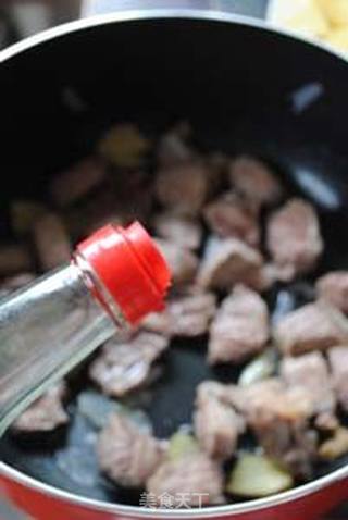 土豆炖牛肉的做法步骤:6