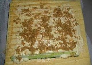 沙拉肉松蛋糕卷的做法步骤:15