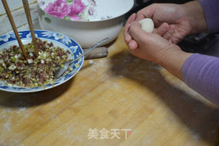 牛肉韭黄水饺的做法步骤:25