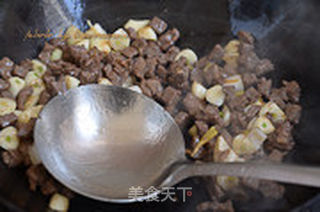 苹果牛肉的做法步骤:7