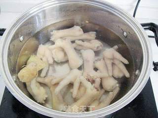 凉拌凤爪的做法步骤:5