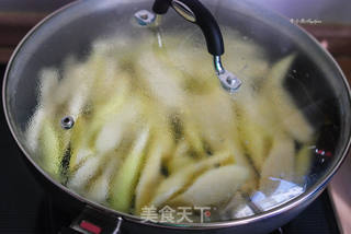 油焖茭白的做法步骤:4