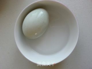 腌制咸鸭蛋的做法步骤：3