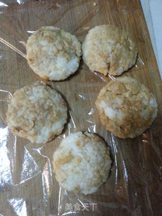 剩米饭肉松饼的做法步骤:2