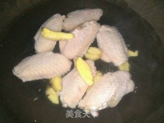 盐(原)味鸡翅的做法步骤:2