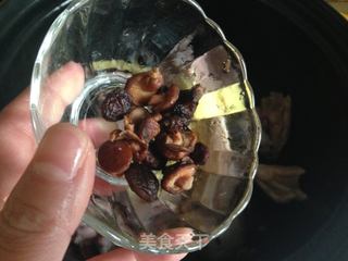【虫草花啤酒鸭】的做法步骤:7