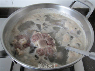 番茄烩牛尾的做法步骤:2